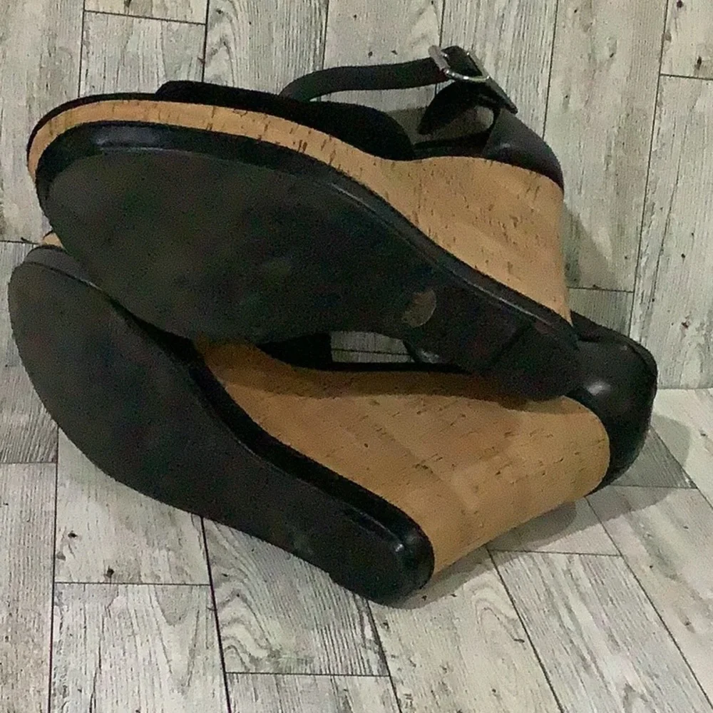 Marc Fisher “Hillory” black wedge summer sandal size 9.5 - Picture 5 of 7